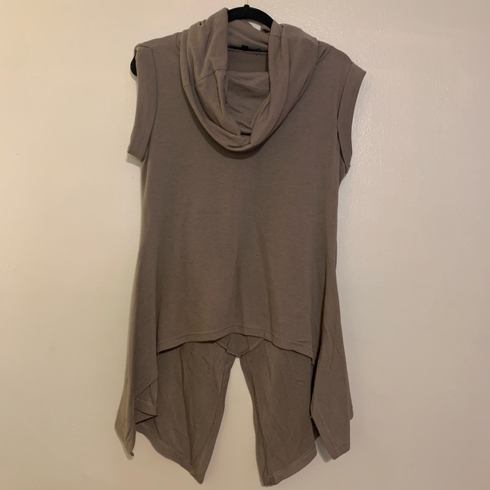 Double Zero Brown Cow Neck top Size S